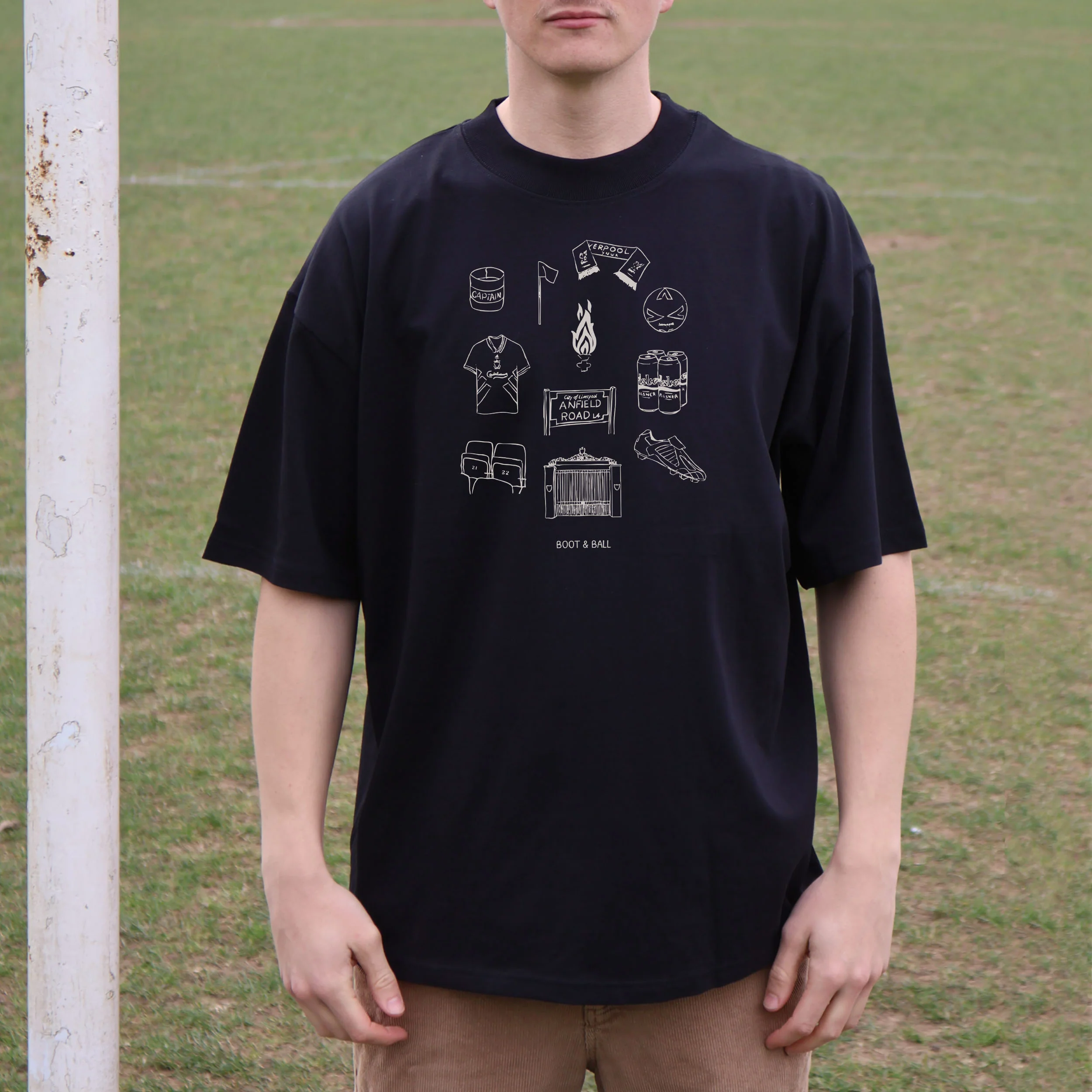 Anfield Icons Liverpool Oversized T-Shirt - Image 10