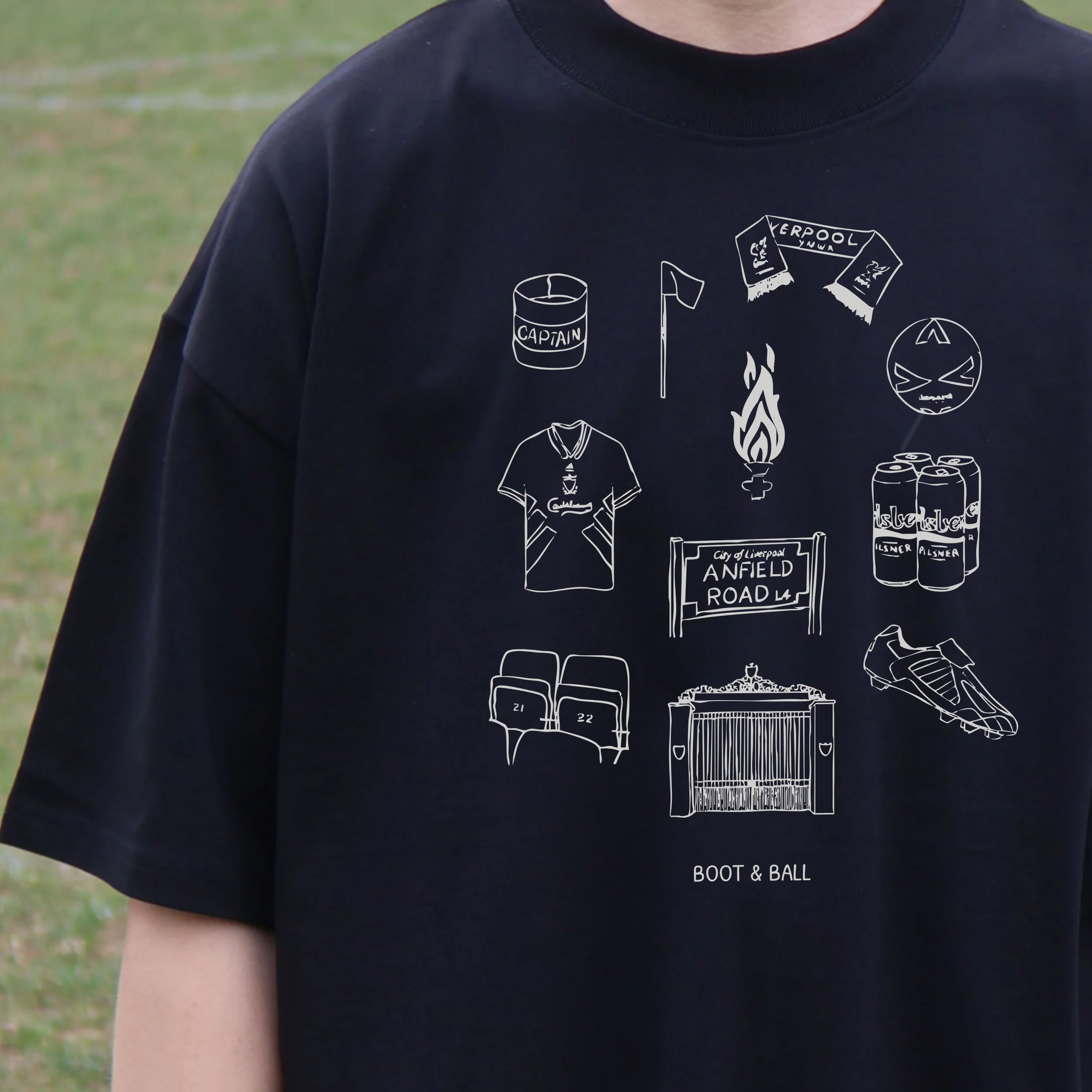 Anfield Icons Liverpool Oversized T-Shirt - Image 8