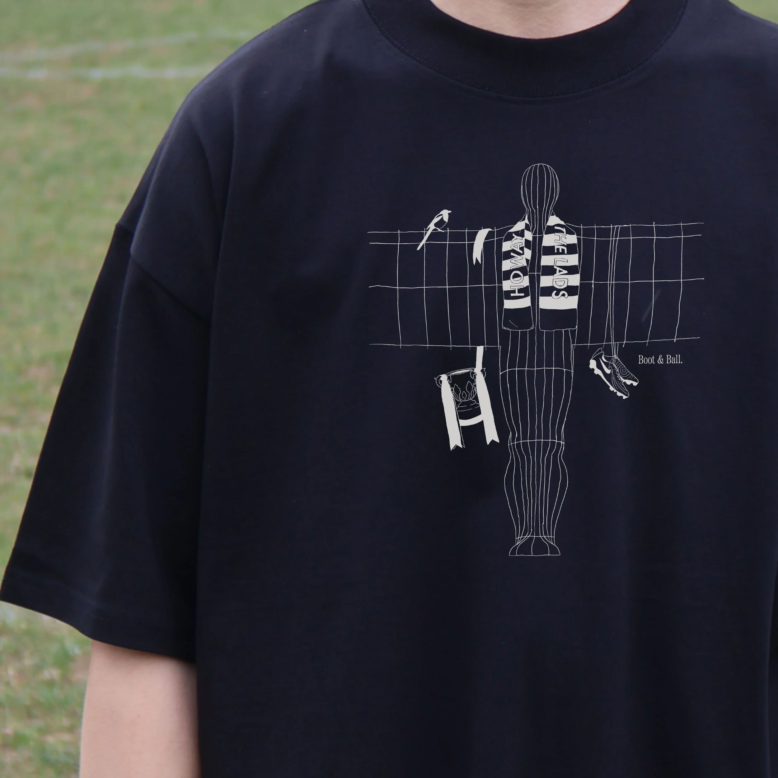 Angel Of The North Newcastle Oversized T-Shirt - Image 7