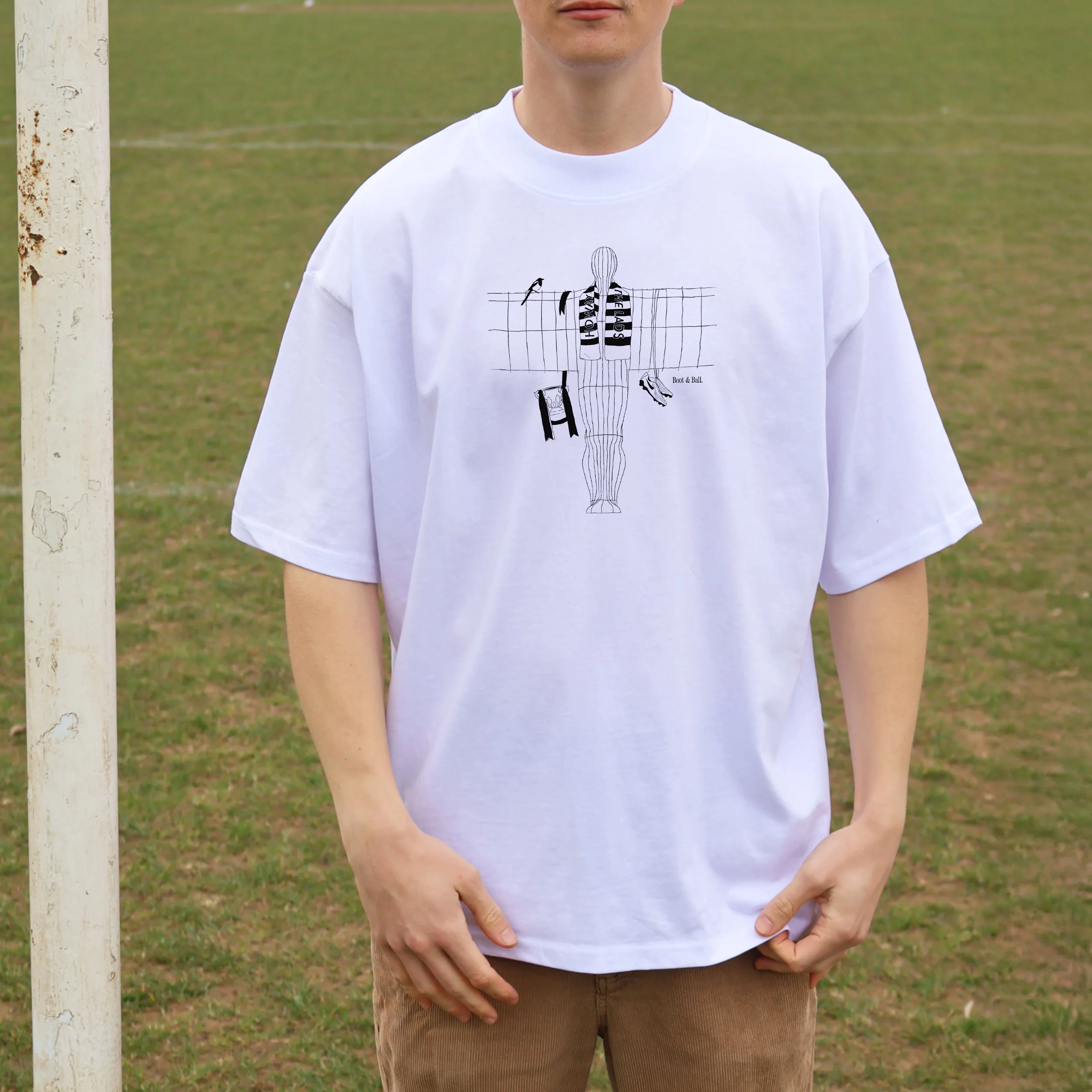 Angel Of The North Newcastle Oversized T-Shirt - Image 8