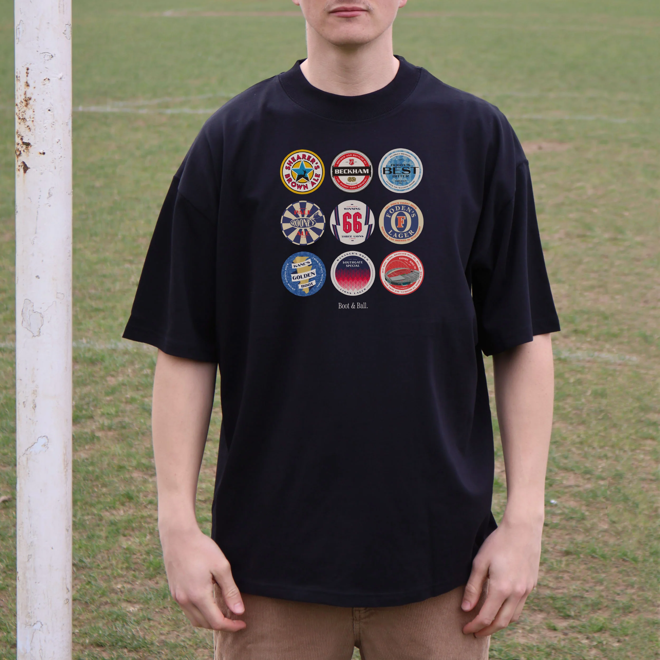 England Football Beer Mats Oversized T-Shirt - Image 5