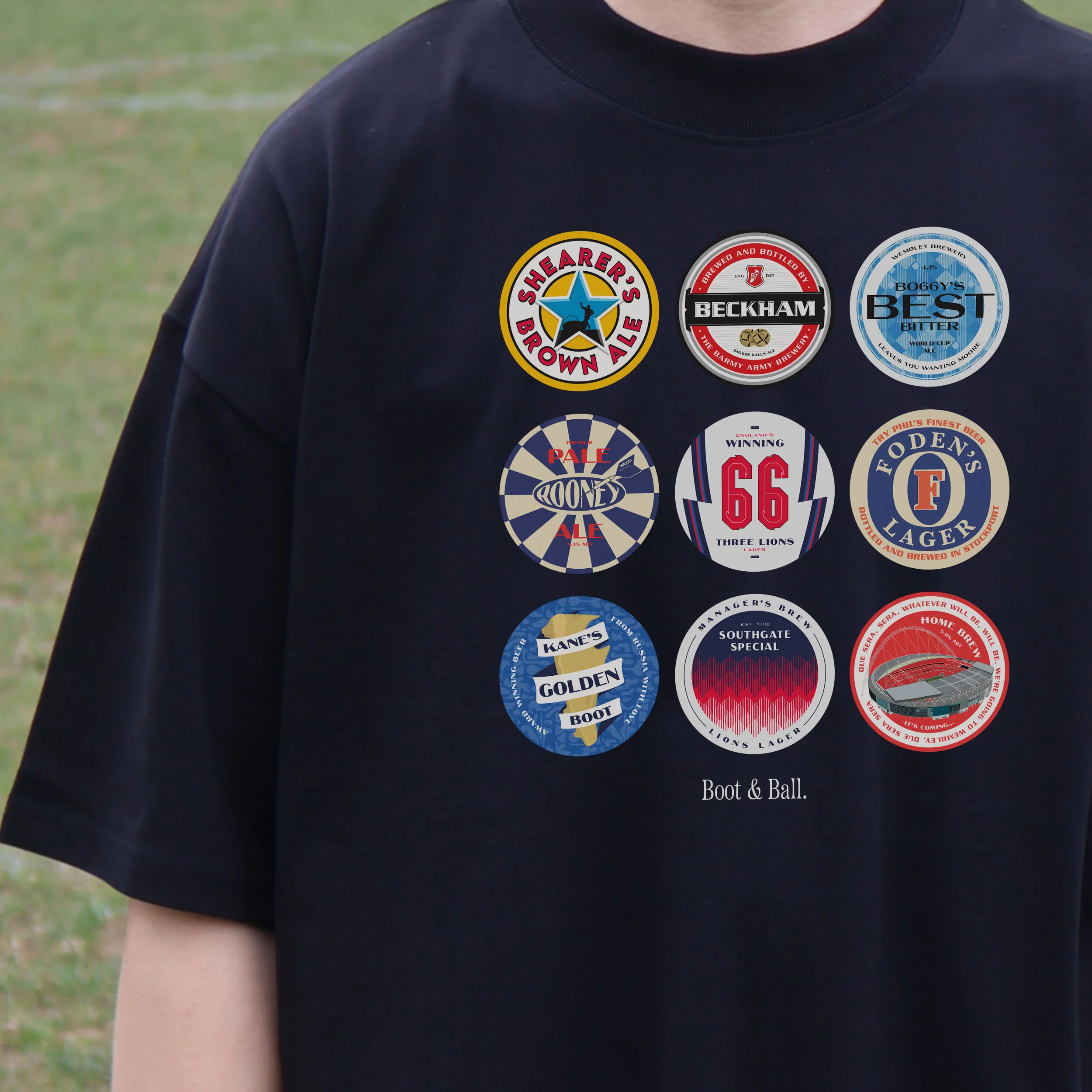 England Football Beer Mats Oversized T-Shirt - Image 7