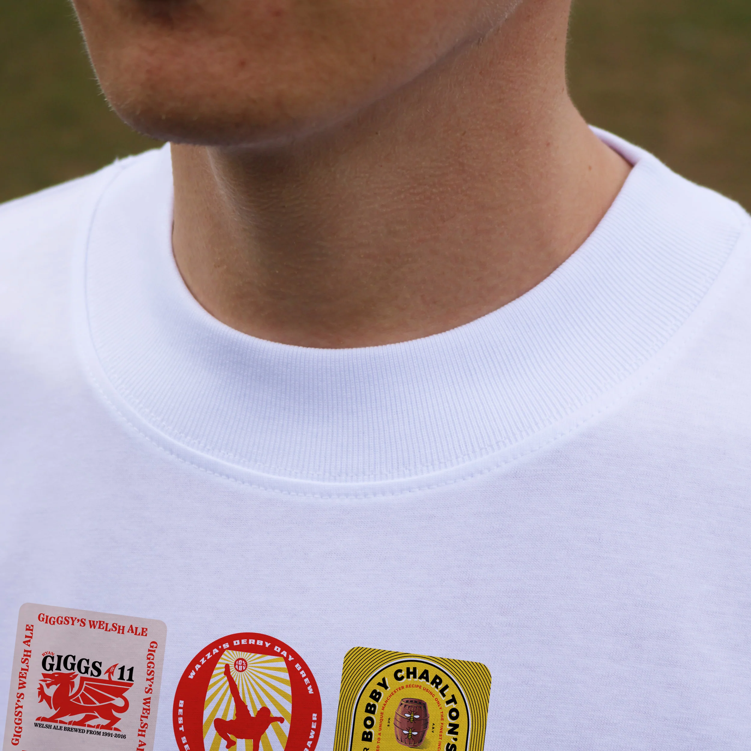 Man United Beer Mats Oversized T-Shirt - Image 10