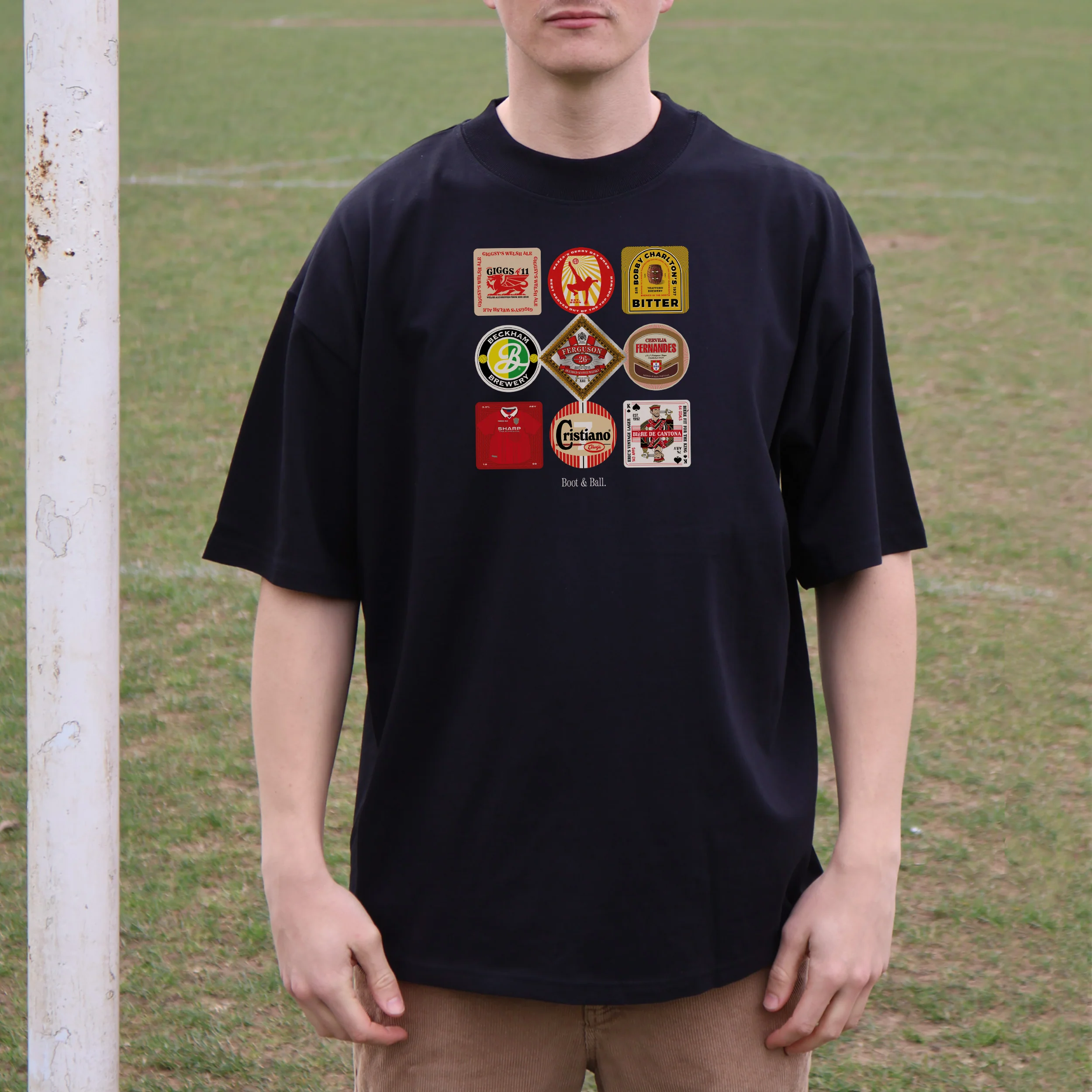 Man United Beer Mats Oversized T-Shirt - Image 5