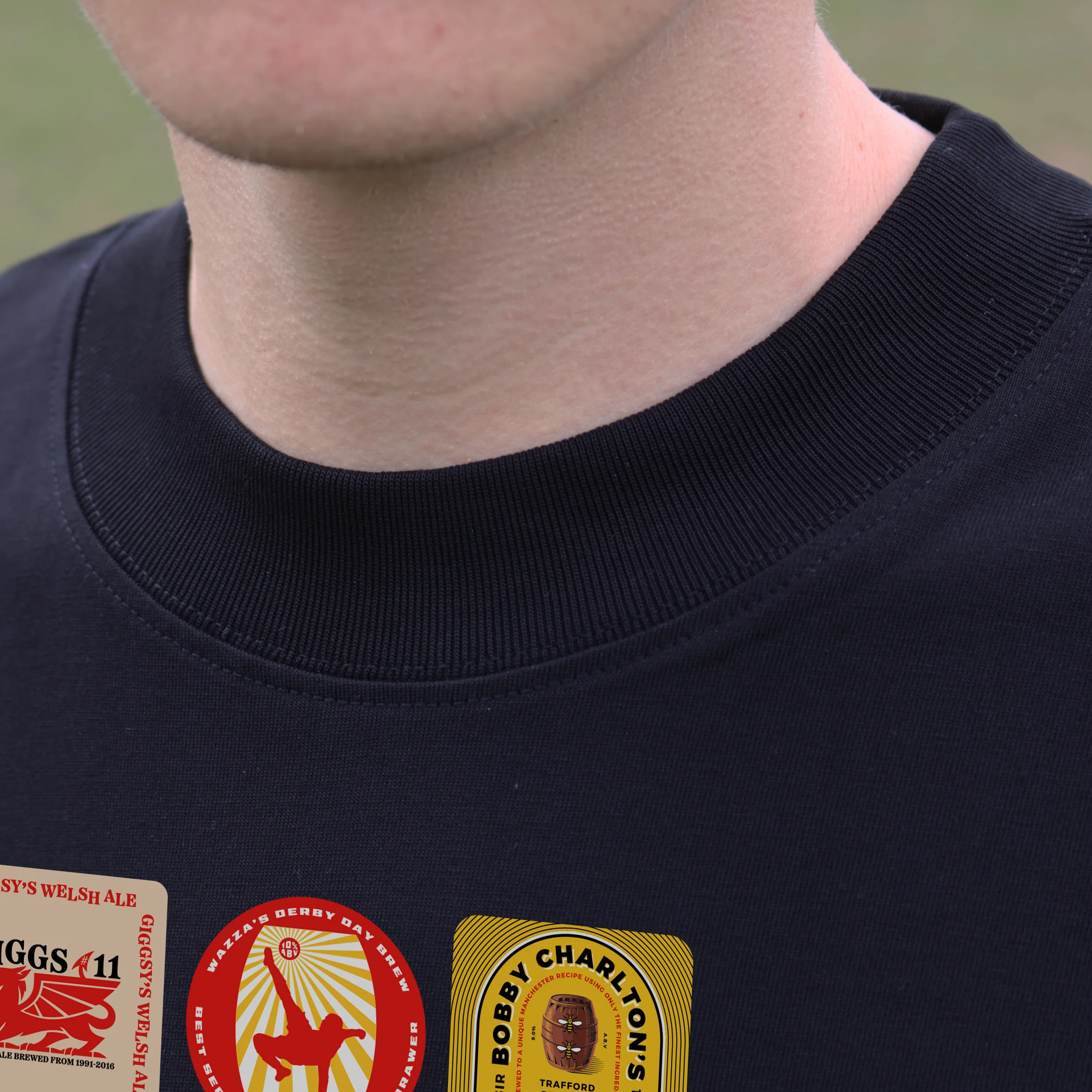 Man United Beer Mats Oversized T-Shirt - Image 8