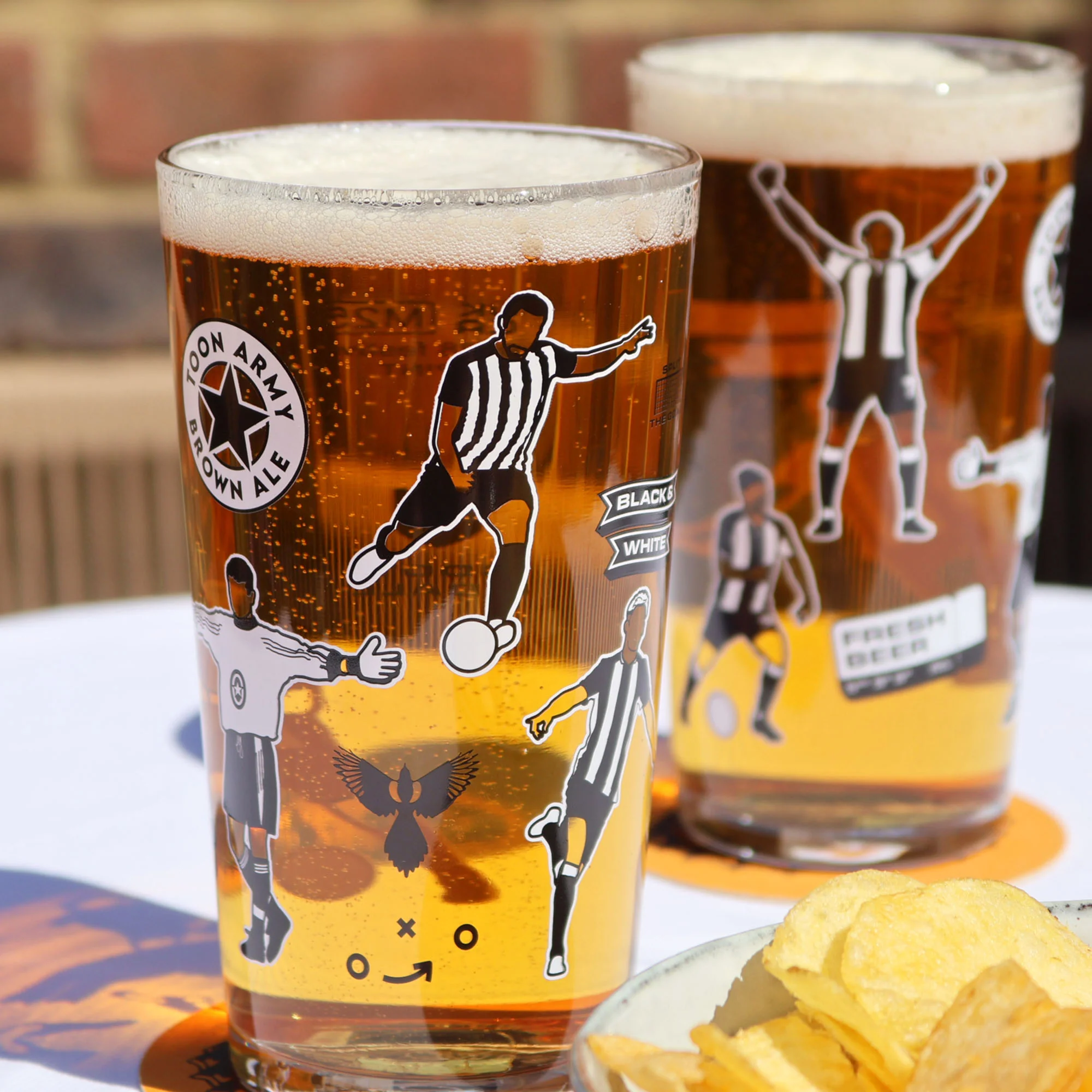 Newcastle Pint Glass - Image 4